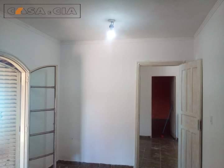 Casa à venda com 2 quartos, 200m² - Foto 7