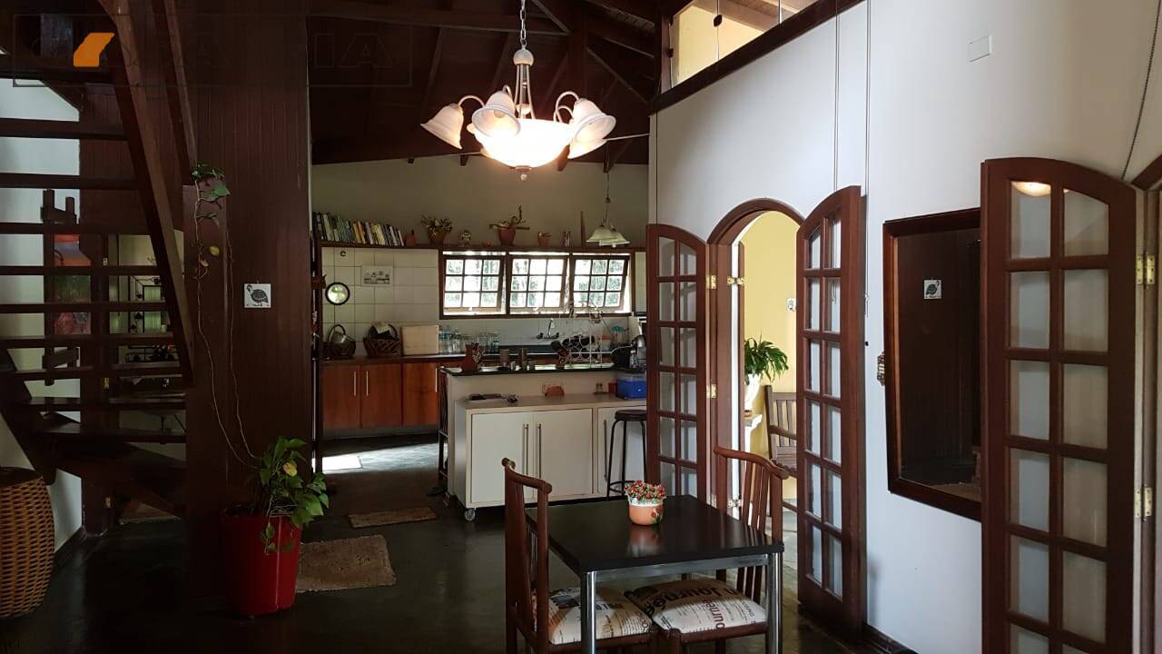 Casa à venda com 3 quartos, 408m² - Foto 3