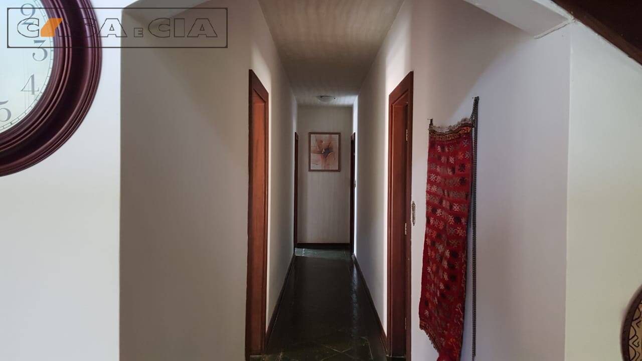 Casa à venda com 3 quartos, 408m² - Foto 4