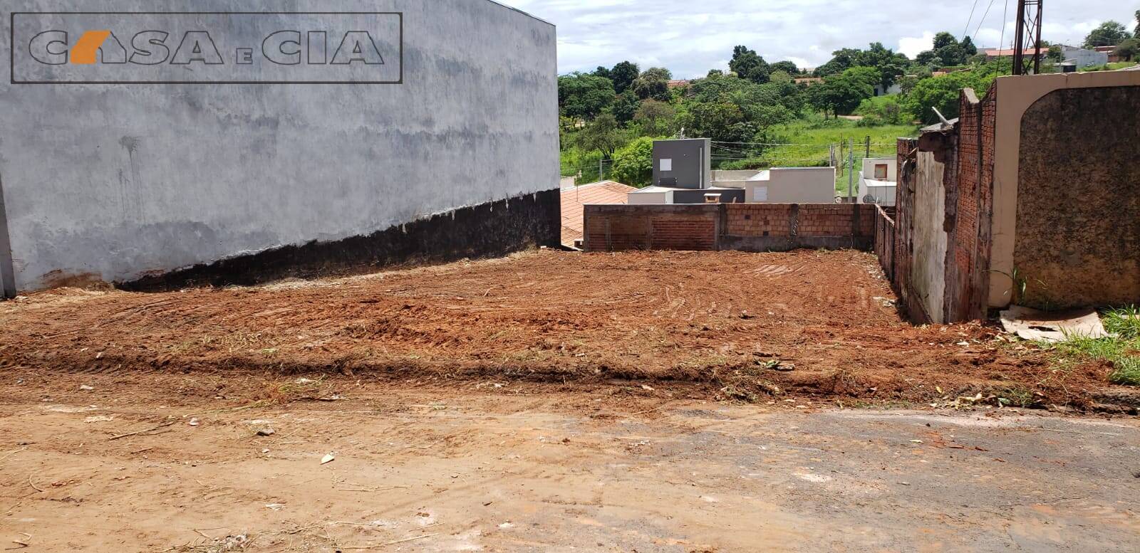 Terreno à venda, 137m² - Foto 1