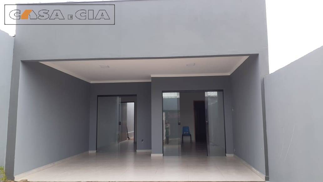 Casa à venda com 3 quartos, 95m² - Foto 1