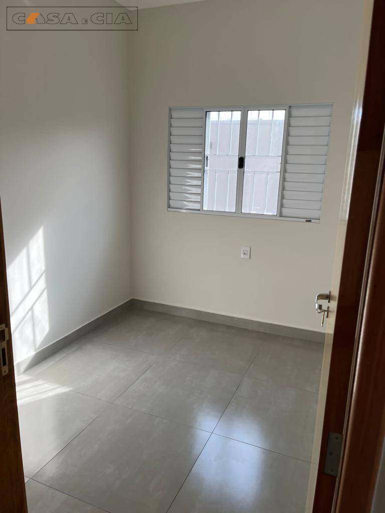 Casa à venda com 3 quartos, 67m² - Foto 5