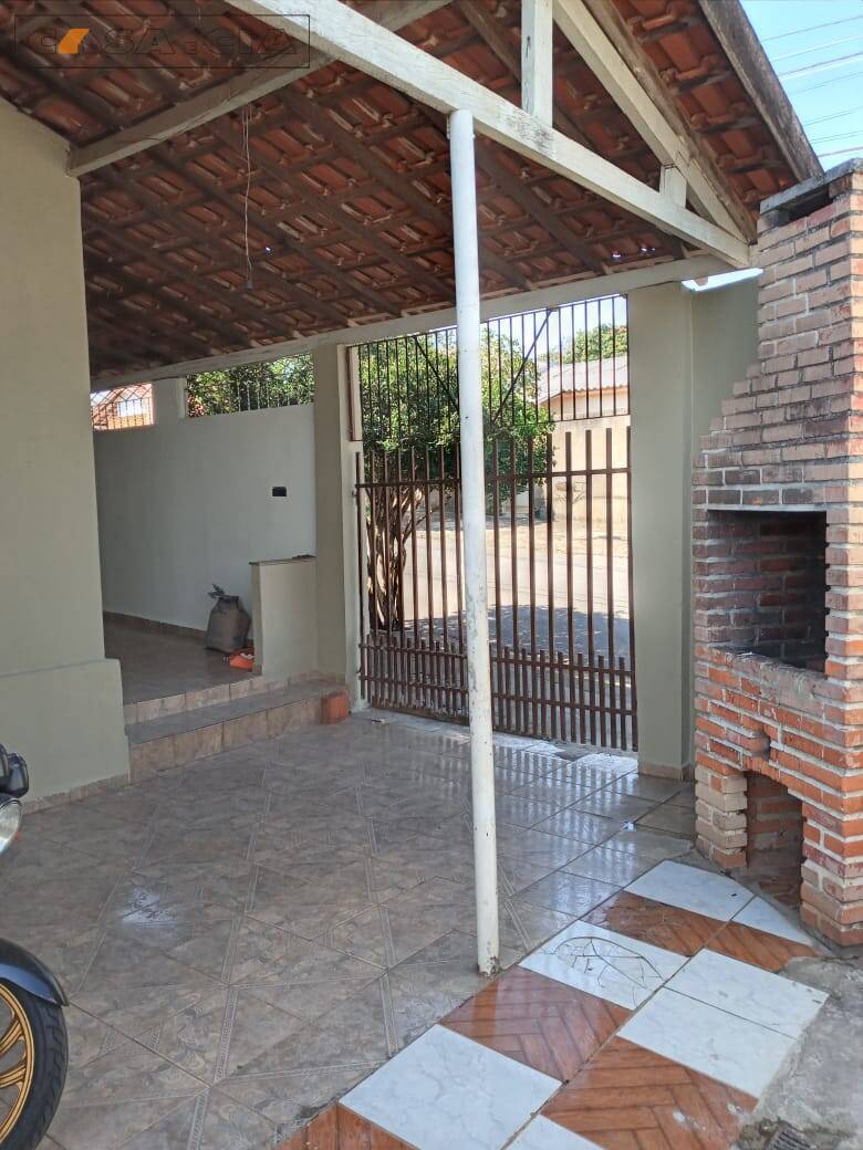 Casa à venda com 3 quartos, 100m² - Foto 3