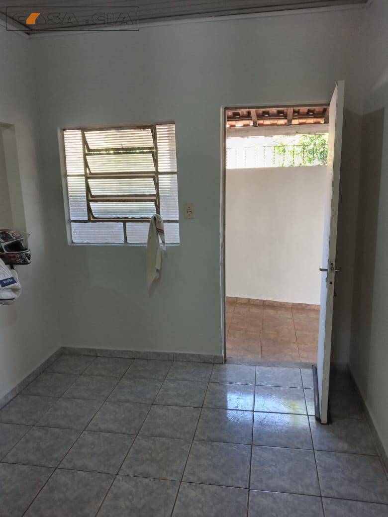 Casa à venda com 3 quartos, 100m² - Foto 7