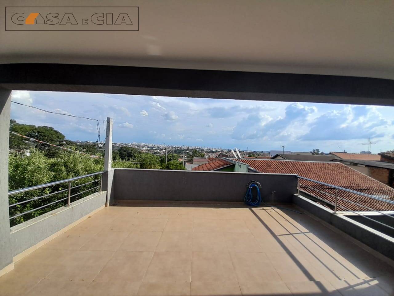 Casa à venda com 2 quartos, 224m² - Foto 8