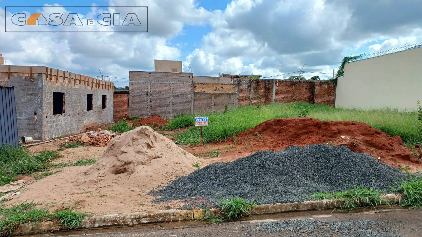 Terreno à venda, 200m² - Foto 2