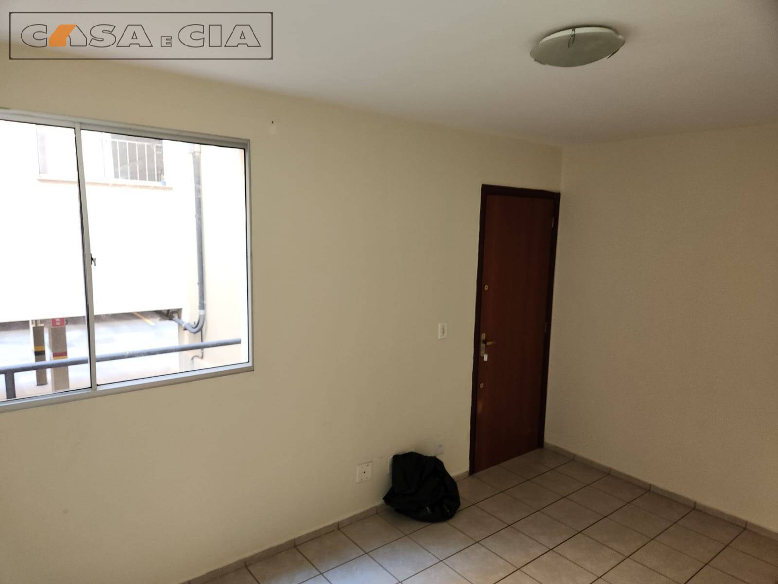 Apartamento à venda com 2 quartos, 48m² - Foto 1