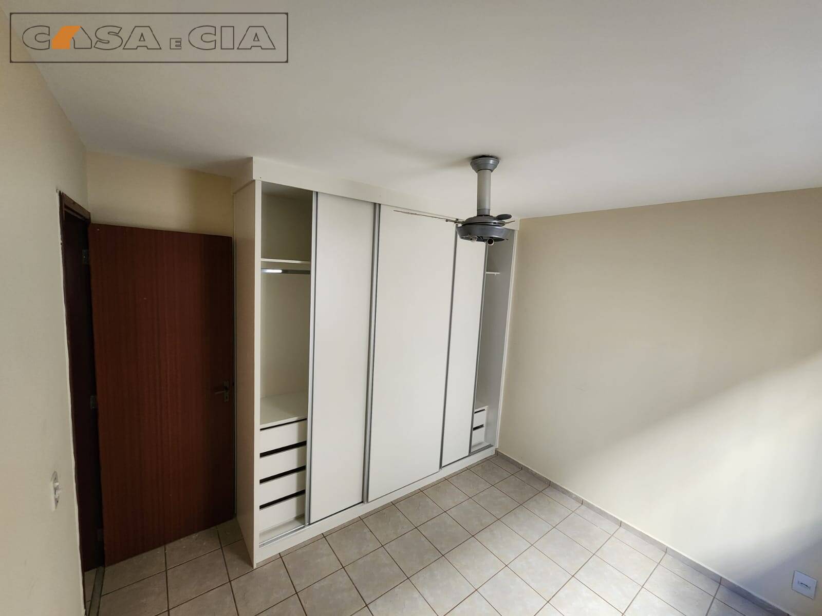 Apartamento à venda com 2 quartos, 48m² - Foto 9