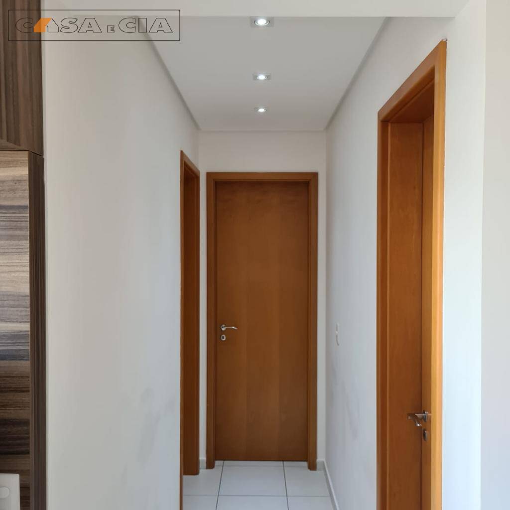 Apartamento à venda com 2 quartos, 66m² - Foto 3