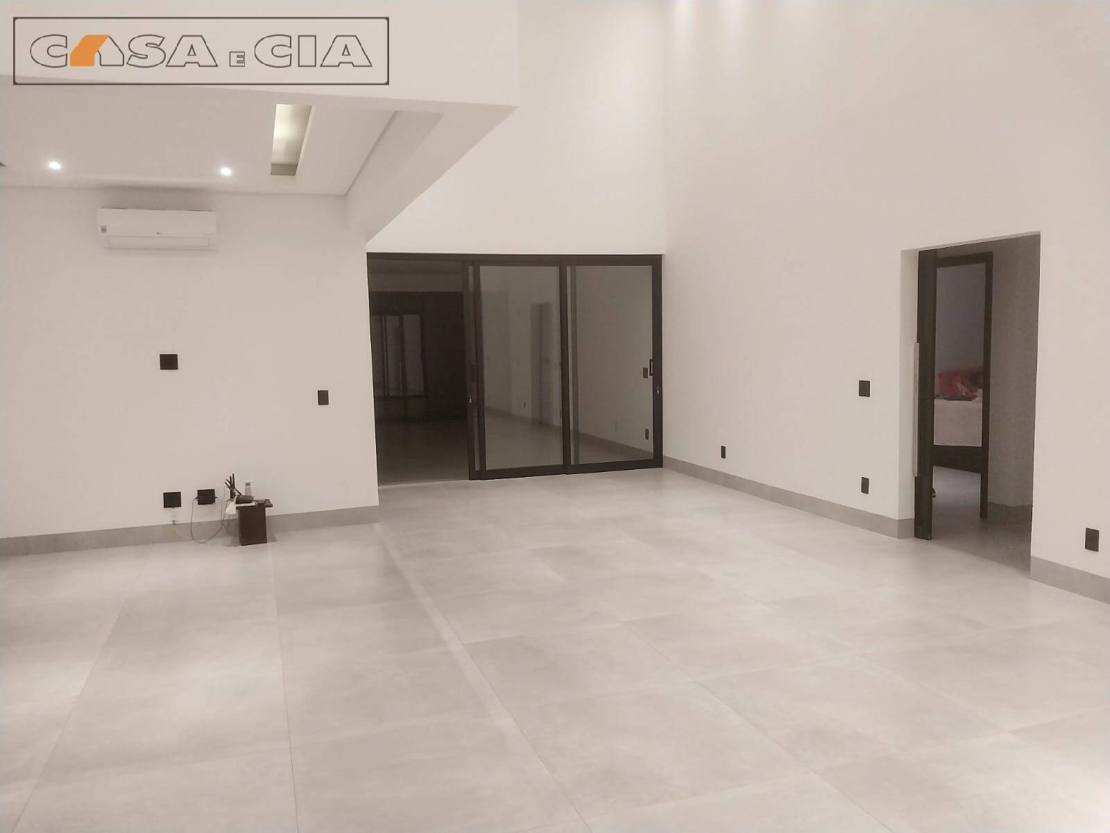 Casa à venda e aluguel com 3 quartos, 300m² - Foto 6