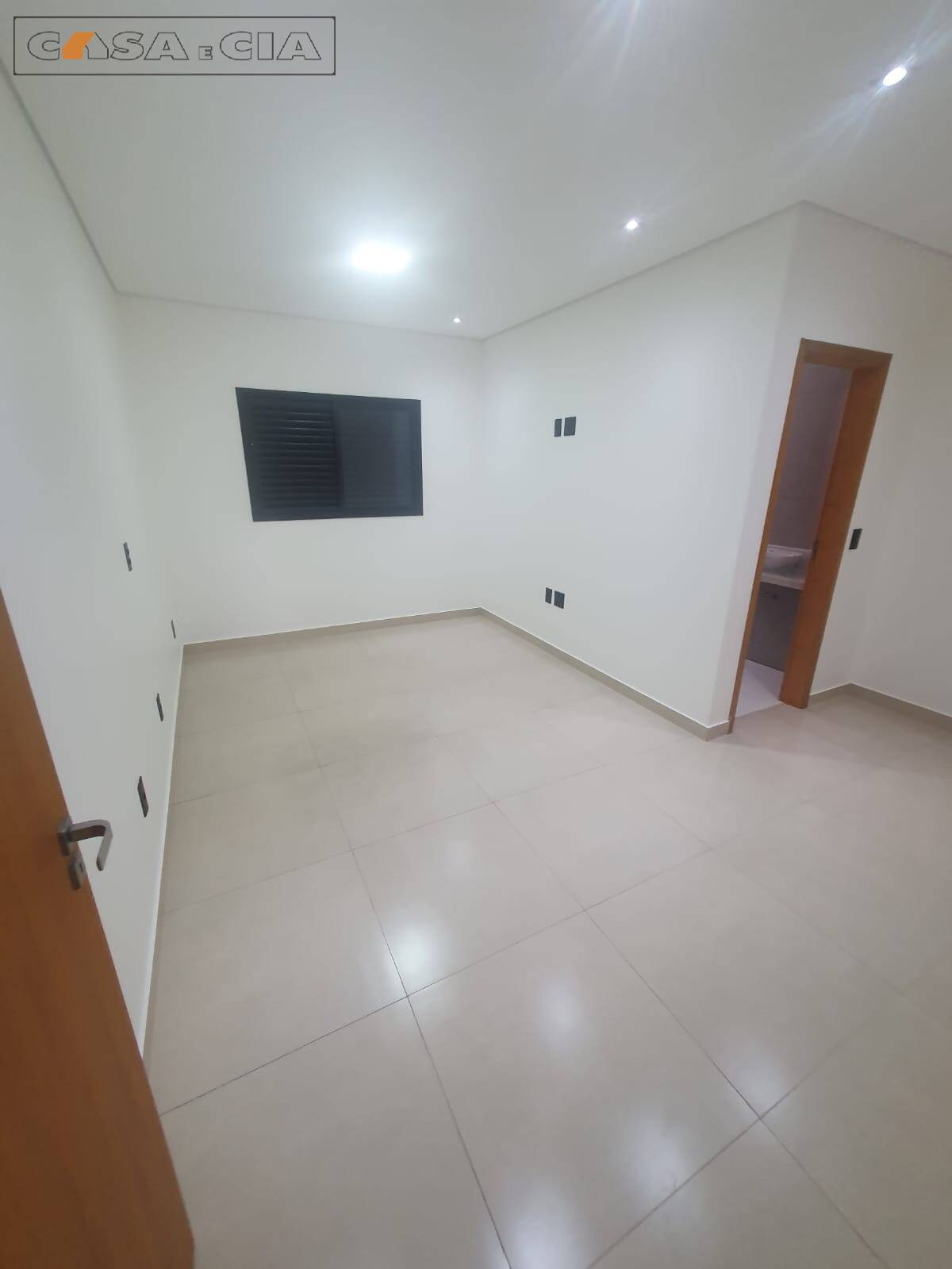 Casa à venda com 3 quartos, 121m² - Foto 7