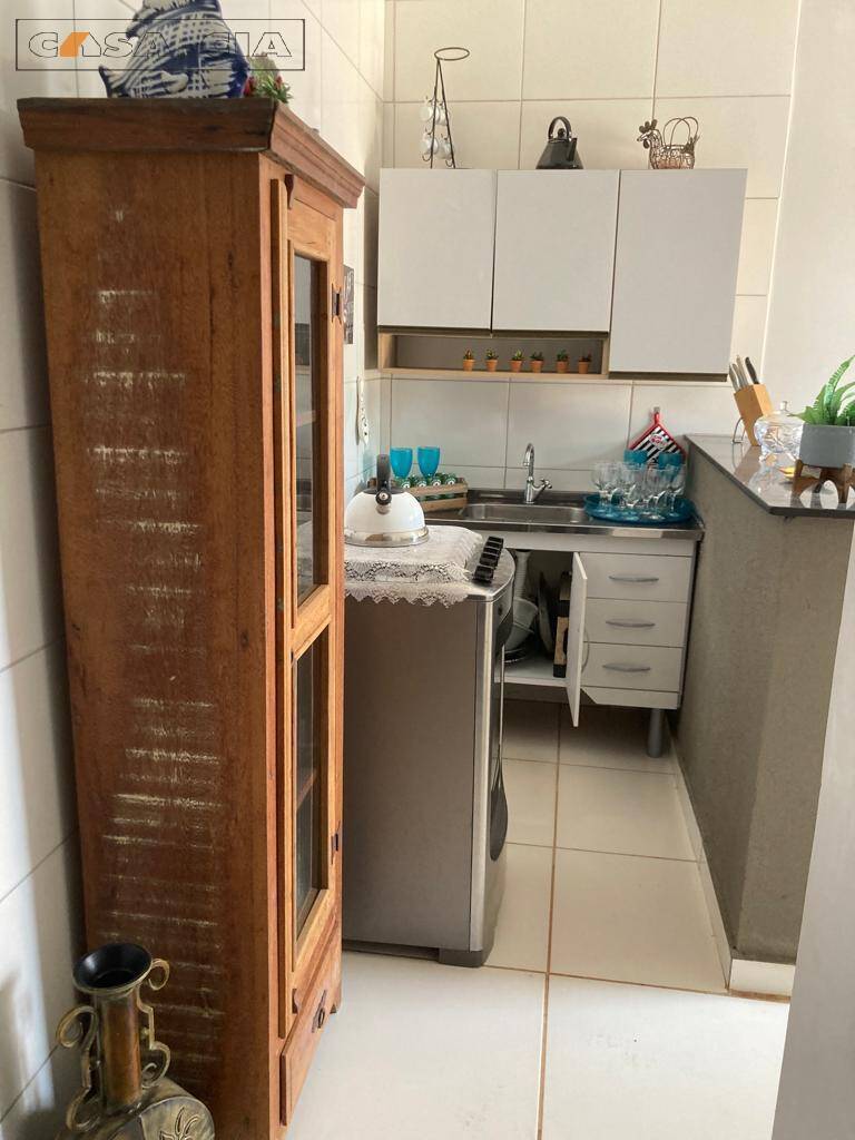 Casa à venda com 2 quartos, 95m² - Foto 3