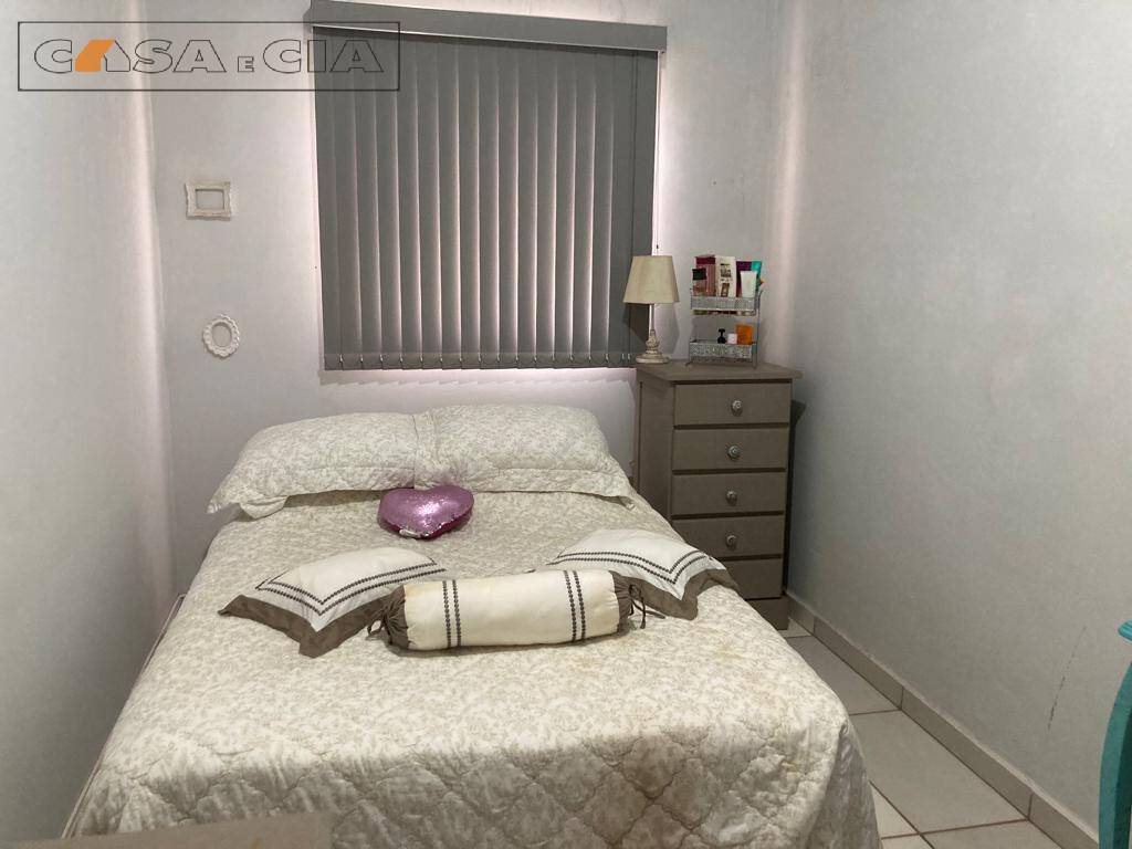 Casa à venda com 2 quartos, 95m² - Foto 4