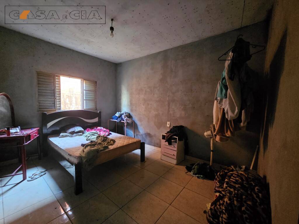 Casa à venda com 3 quartos, 85m² - Foto 4