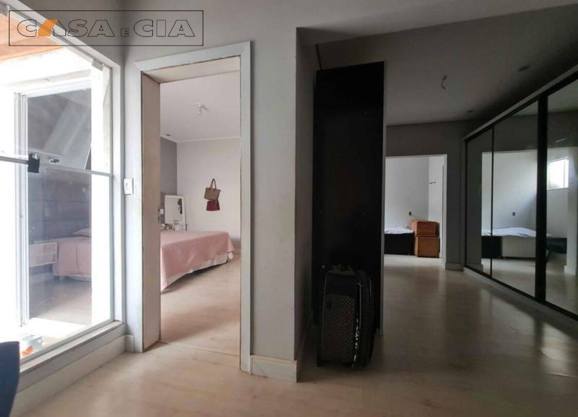 Casa à venda com 5 quartos, 400m² - Foto 4