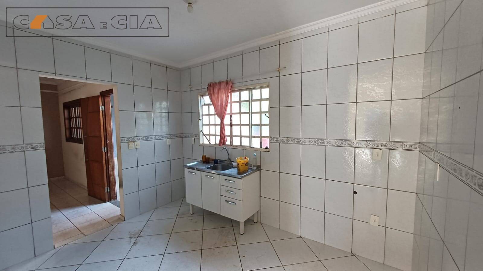 Casa à venda com 2 quartos, 80m² - Foto 4