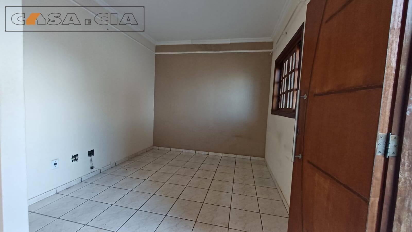 Casa à venda com 2 quartos, 80m² - Foto 3