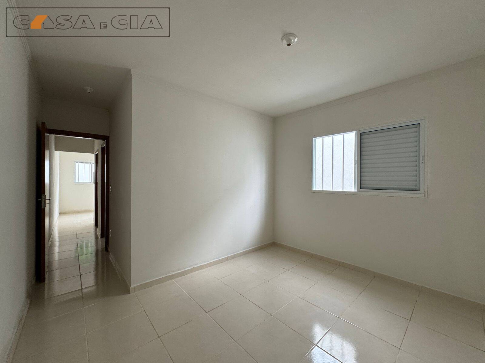 Casa à venda com 2 quartos, 48m² - Foto 6