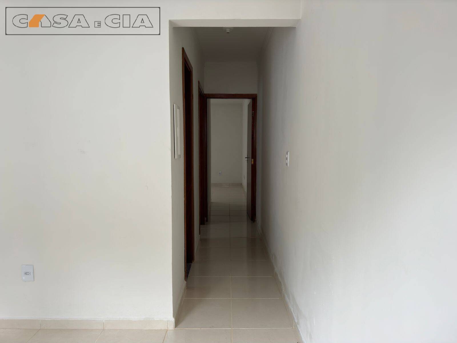 Casa à venda com 2 quartos, 48m² - Foto 8