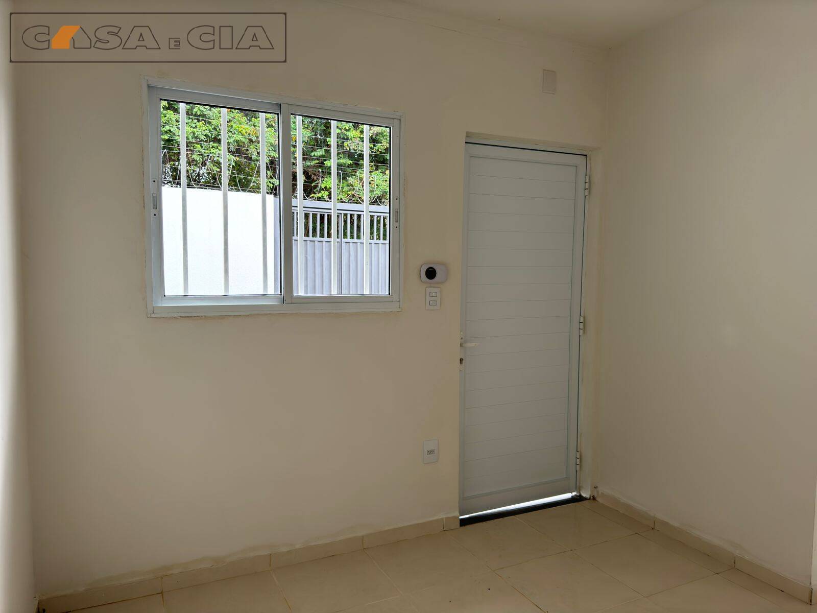 Casa à venda com 2 quartos, 48m² - Foto 3