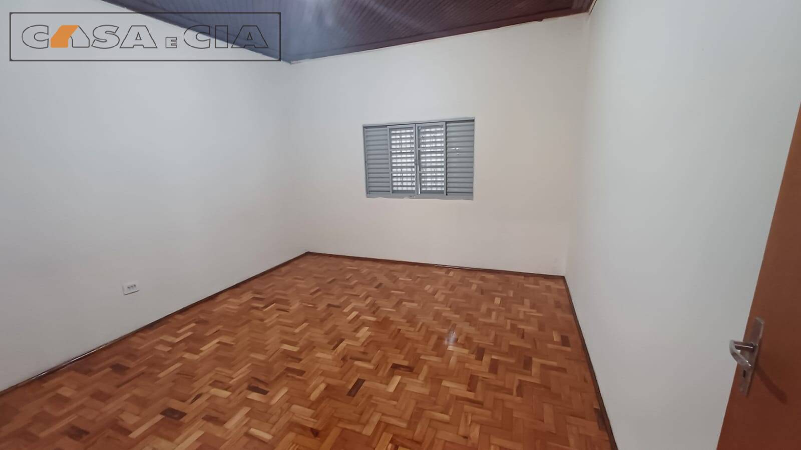 Casa à venda e aluguel com 3 quartos, 160m² - Foto 9