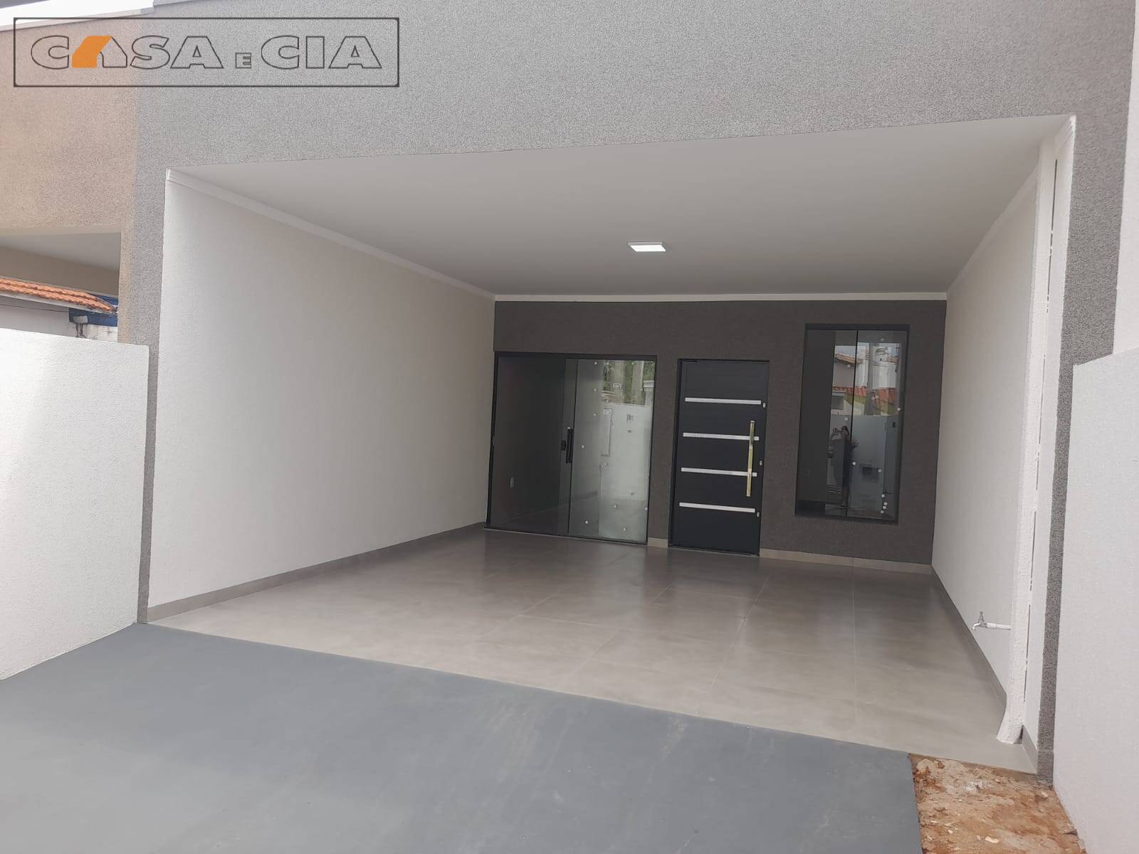 Casa à venda com 3 quartos, 120m² - Foto 2