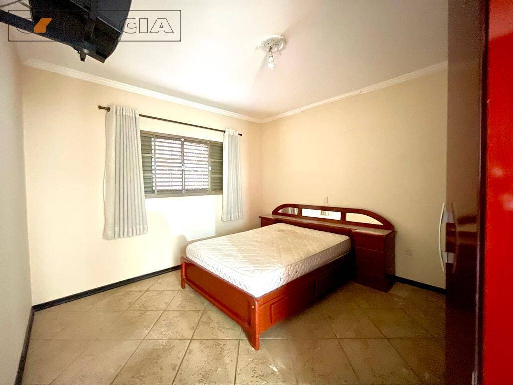 Casa à venda com 3 quartos, 360m² - Foto 13