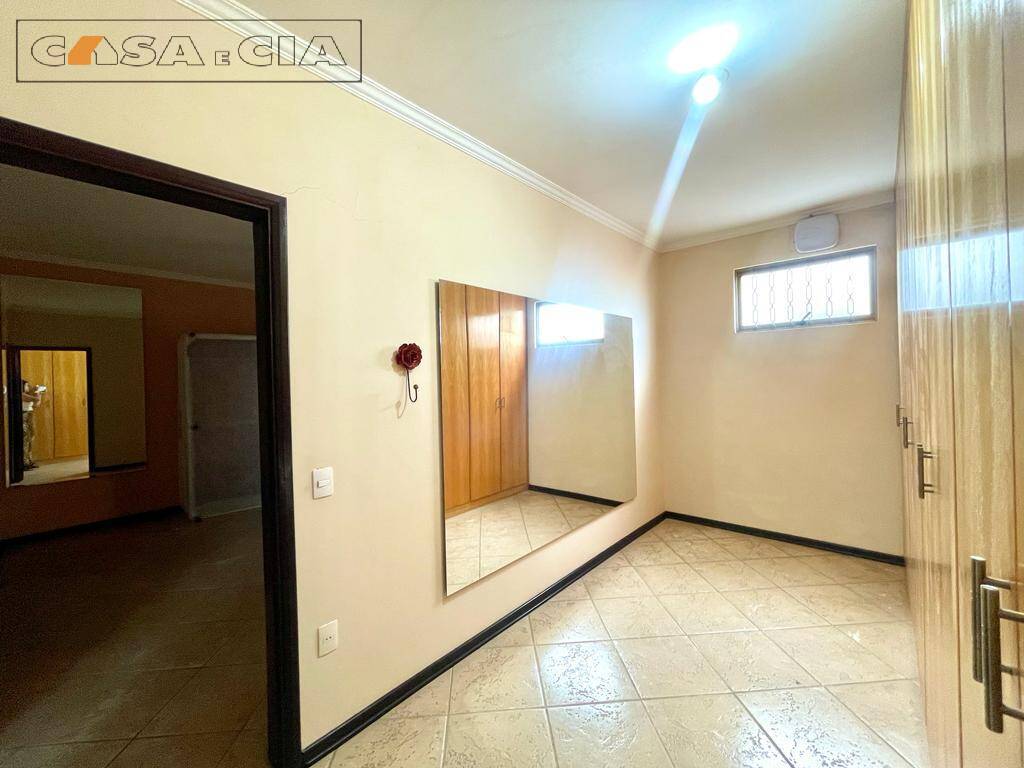 Casa à venda com 3 quartos, 360m² - Foto 21