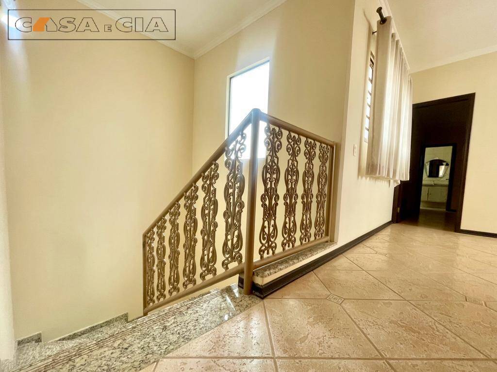 Casa à venda com 3 quartos, 360m² - Foto 20