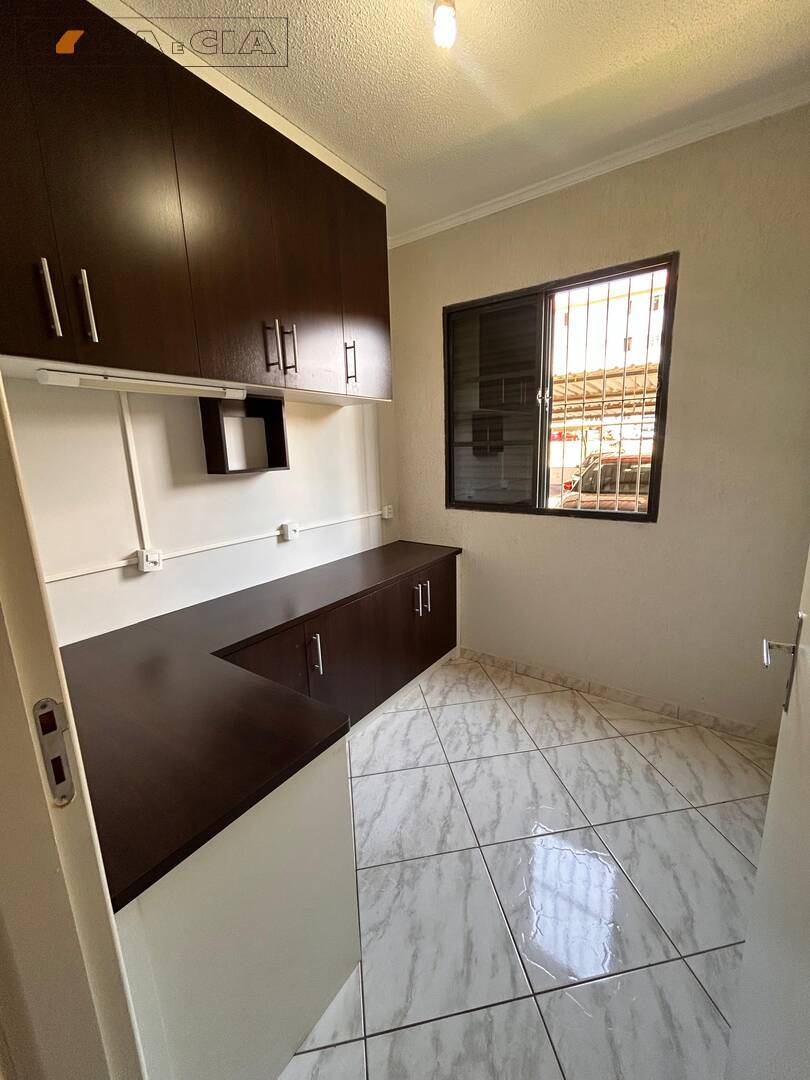 Apartamento à venda e aluguel com 3 quartos, 75m² - Foto 2