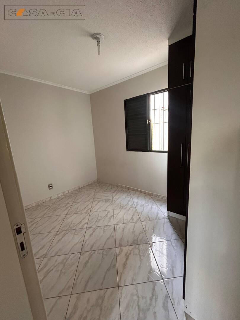 Apartamento à venda e aluguel com 3 quartos, 75m² - Foto 5