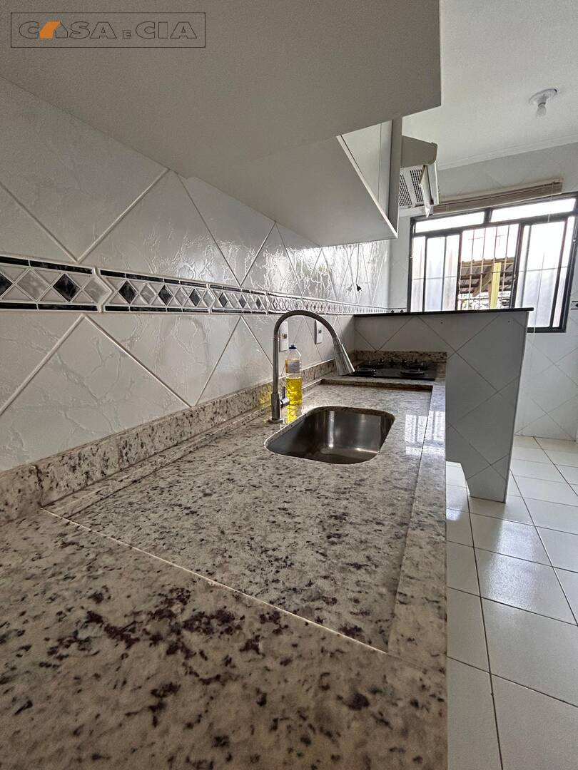 Apartamento à venda e aluguel com 3 quartos, 75m² - Foto 11