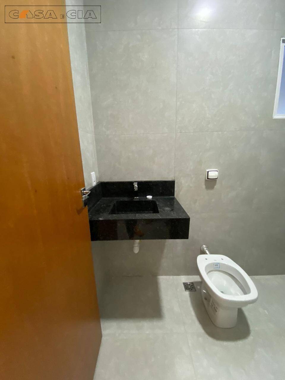 Casa à venda com 2 quartos, 100m² - Foto 11