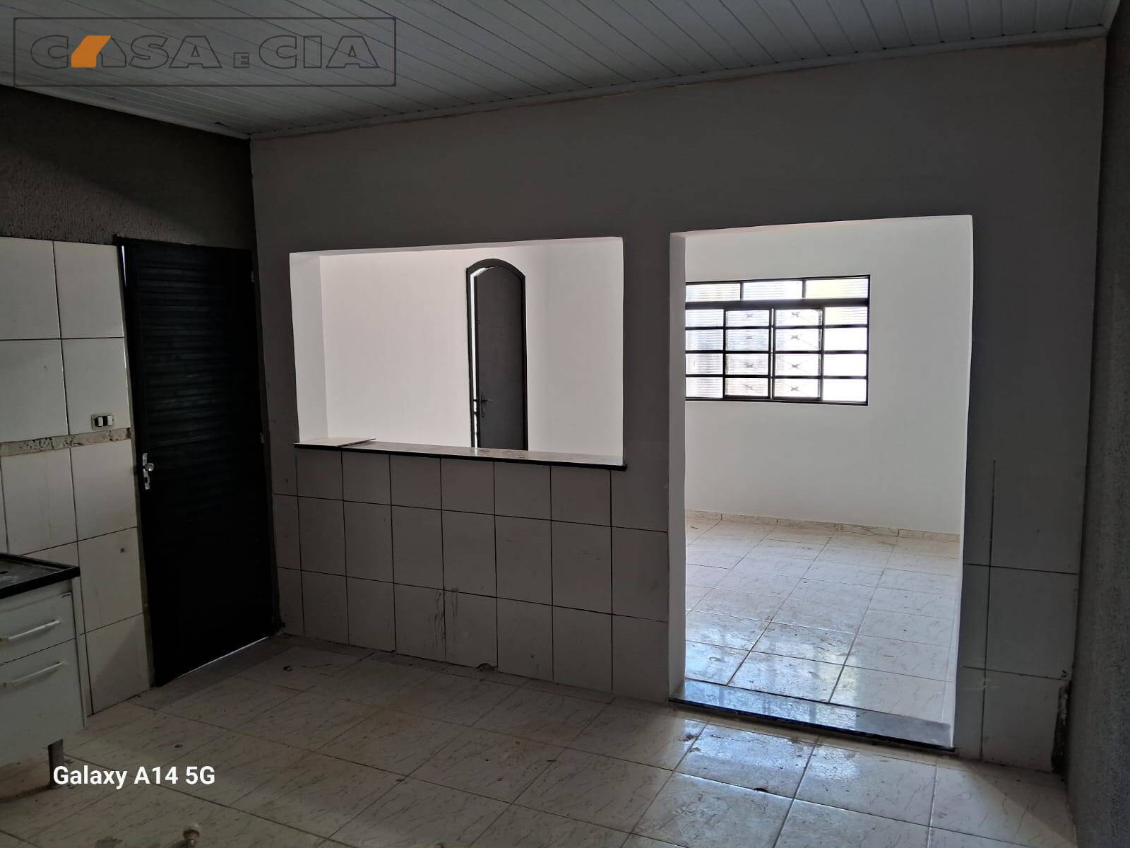 Casa à venda com 3 quartos, 70m² - Foto 4