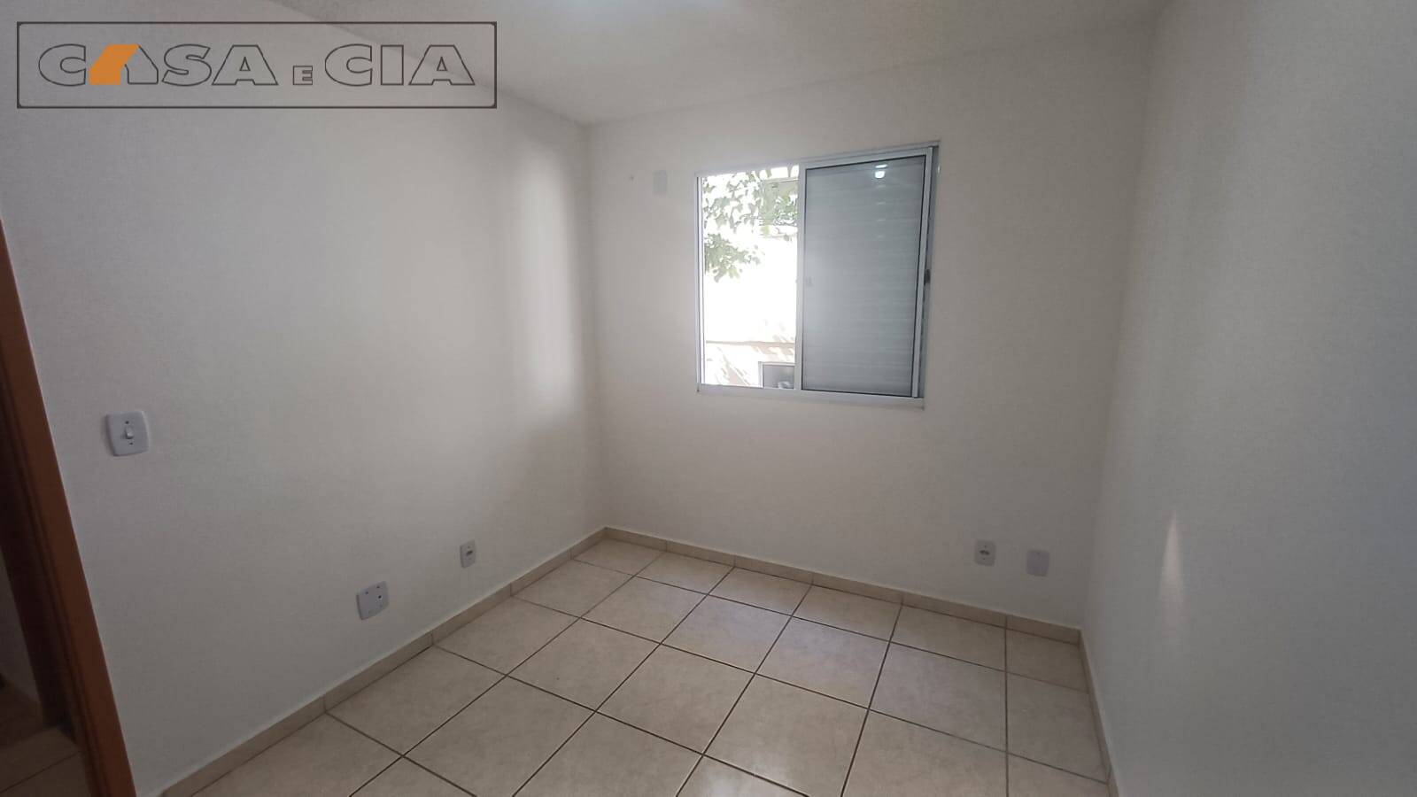 Apartamento para alugar com 2 quartos, 45m² - Foto 4