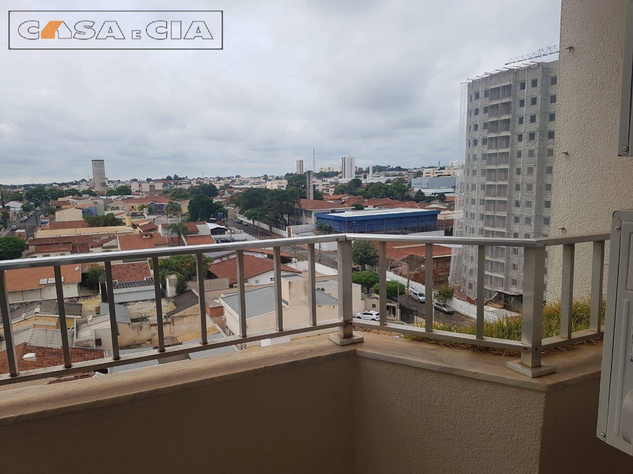 Apartamento à venda com 3 quartos, 100m² - Foto 1