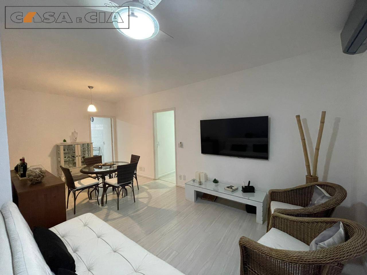 Apartamento à venda com 3 quartos, 100m² - Foto 2