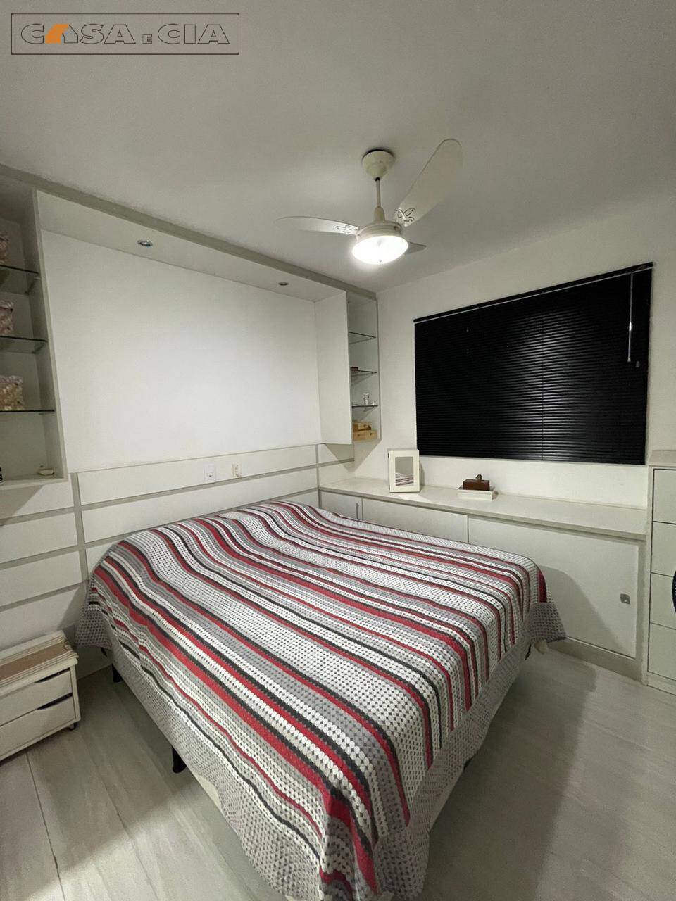 Apartamento à venda com 3 quartos, 100m² - Foto 12