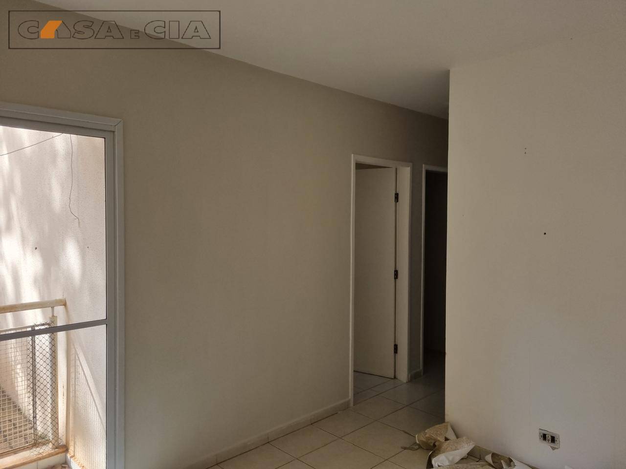 Apartamento à venda com 2 quartos, 45m² - Foto 3