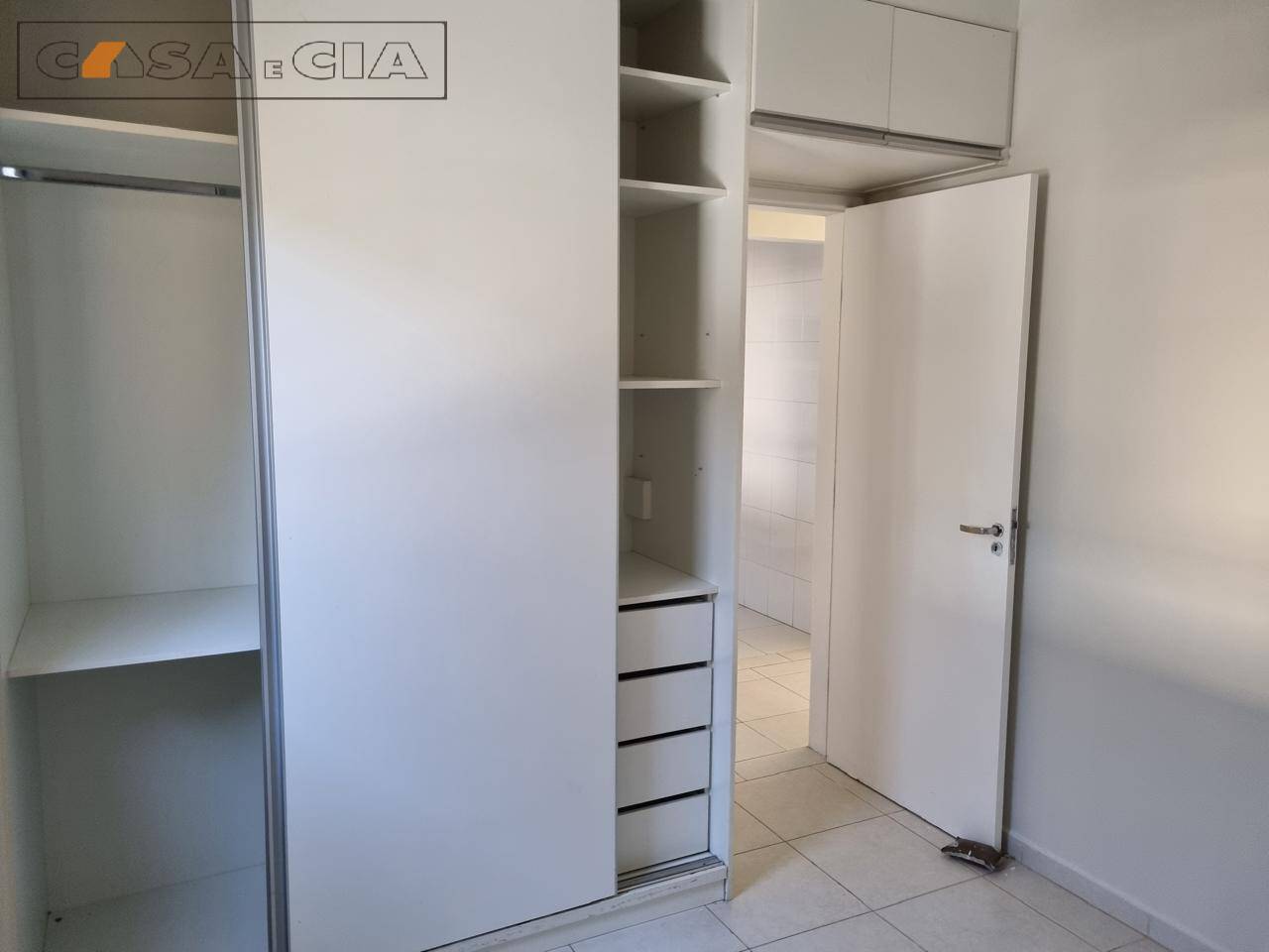 Apartamento à venda com 2 quartos, 45m² - Foto 7