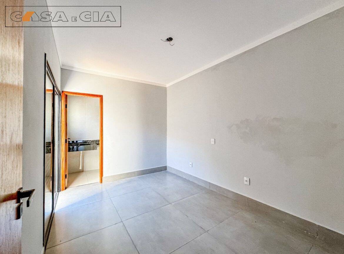 Casa à venda com 3 quartos, 130m² - Foto 9