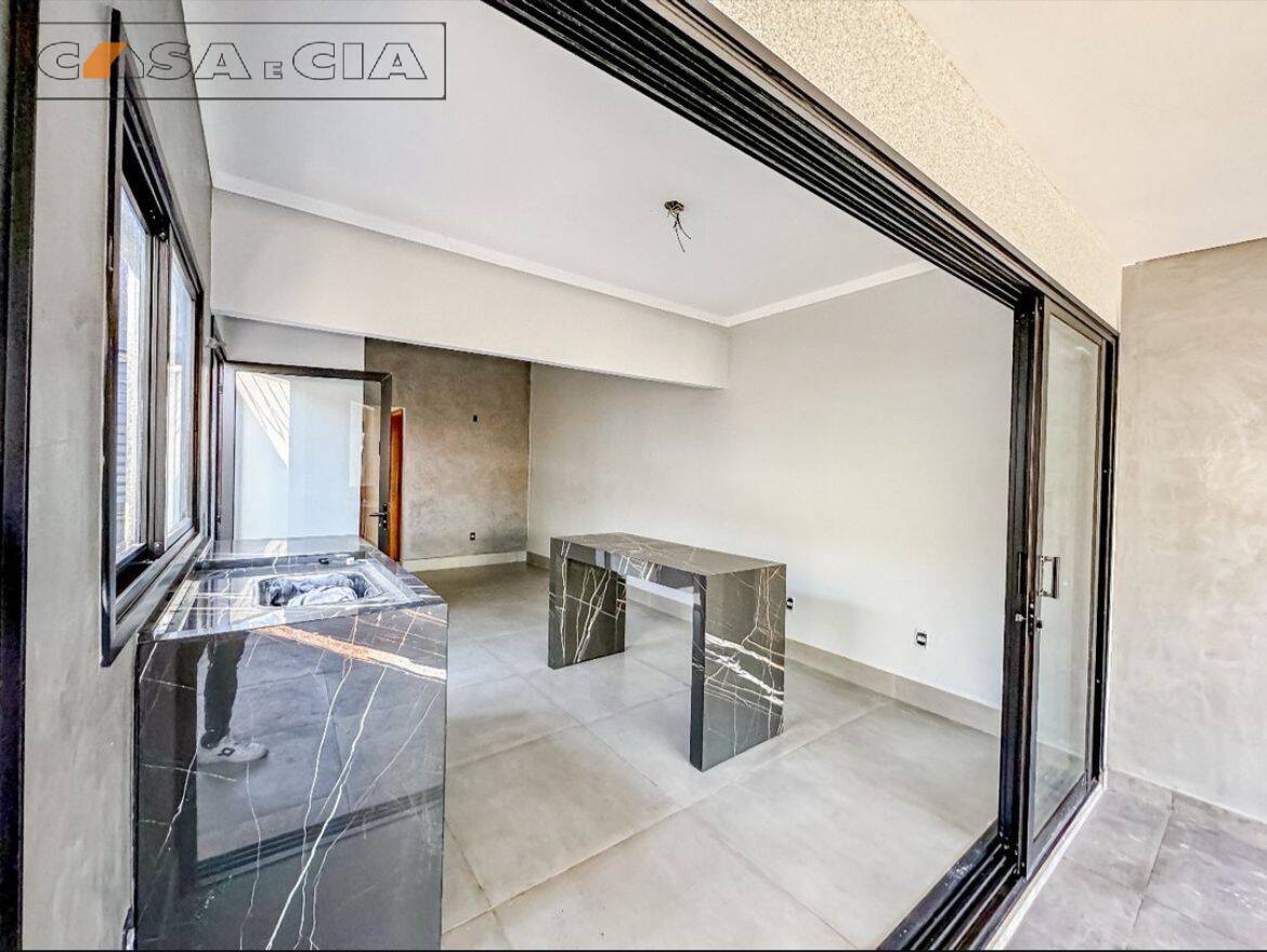 Casa à venda com 3 quartos, 130m² - Foto 5