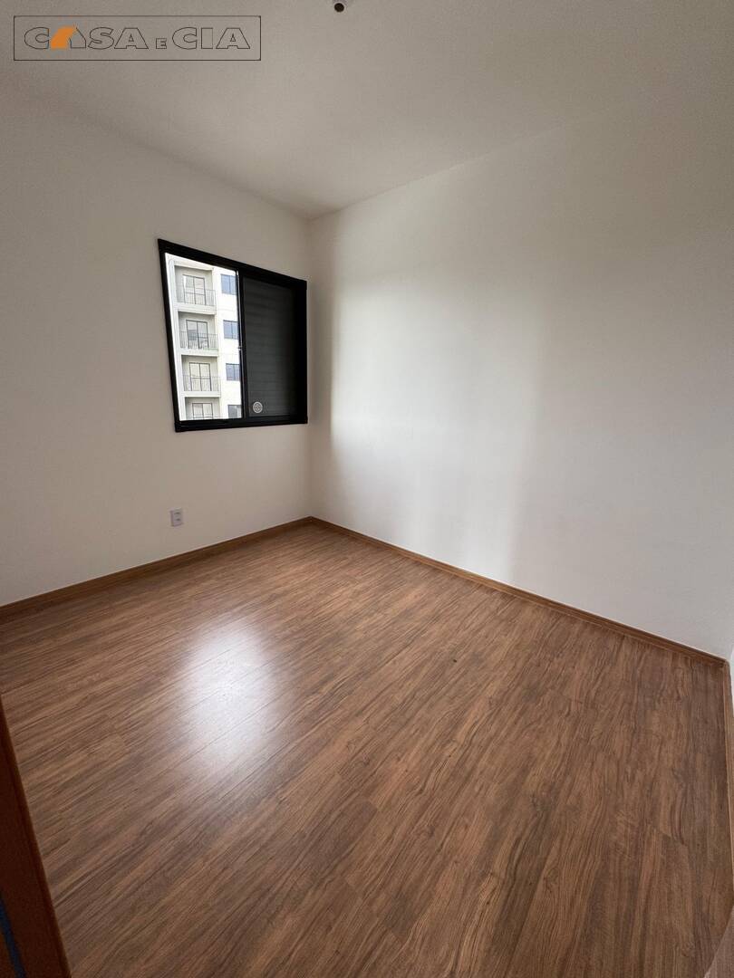 Apartamento à venda com 2 quartos, 60m² - Foto 11