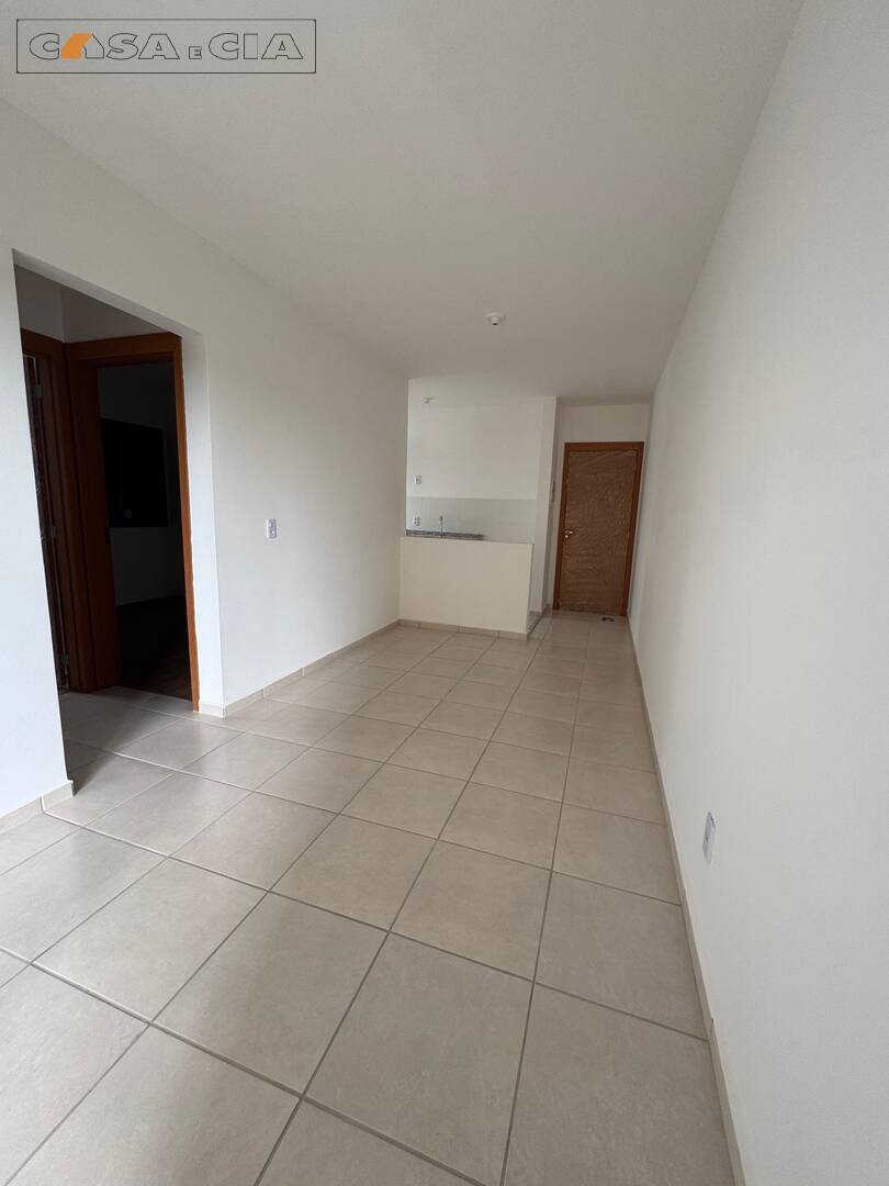 Apartamento à venda com 2 quartos, 60m² - Foto 5